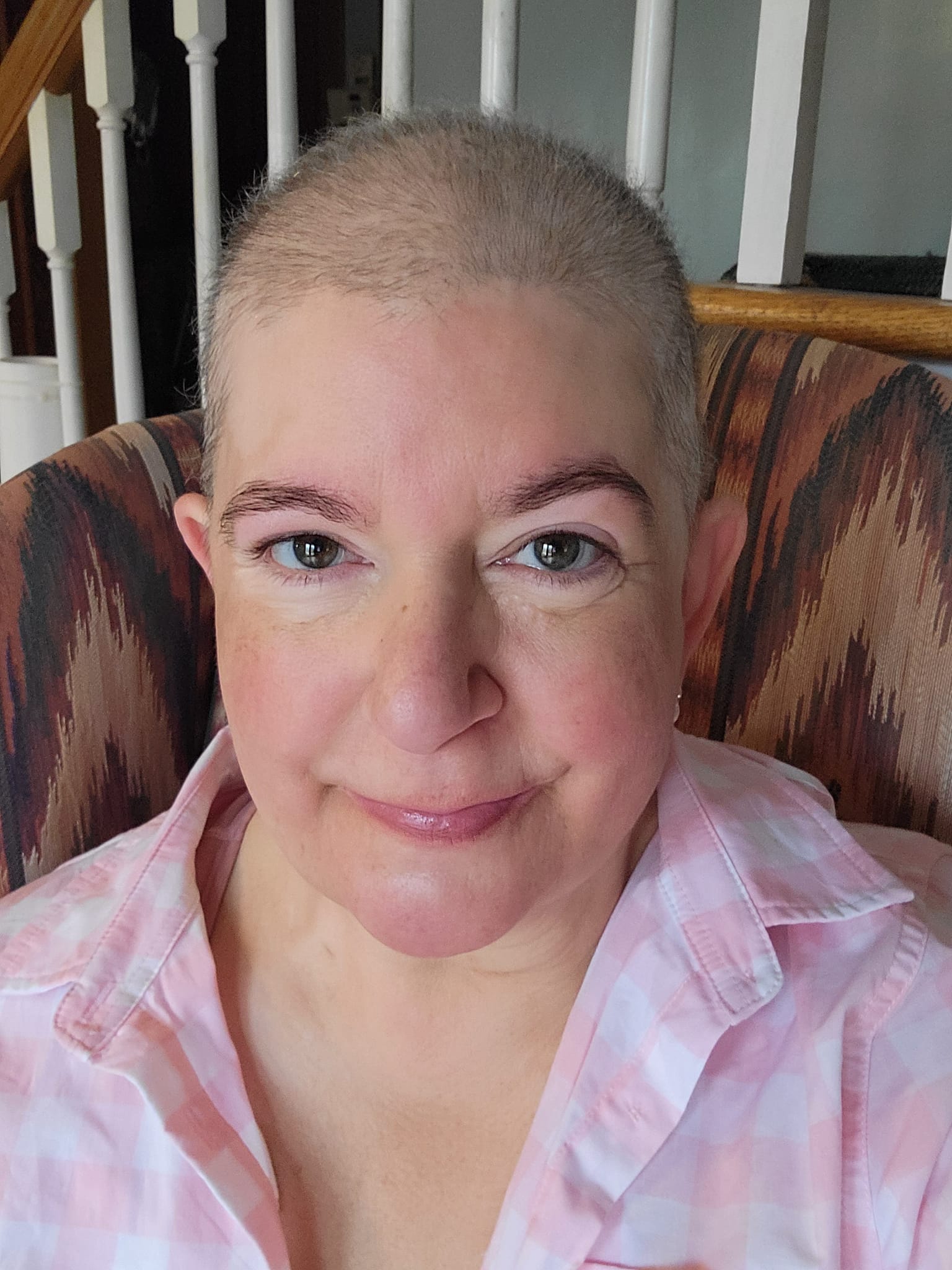 2023-03-31 Last chemo treament no hat.jpg